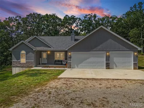 1103 Hickory Ct, Valles Mines, MO 63087