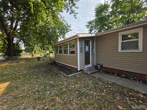4516 Walter Ave, Granite City, IL 62040