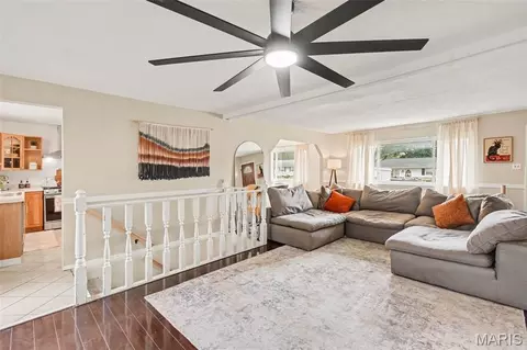 Living - 661 Sun Vly N, Arnold, MO 63010 photo 2 of 2