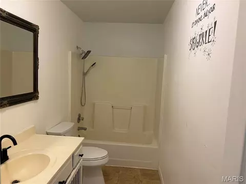 Bath - 2161 Young Rd, Pacific, MO 63069 photo 1 of 2