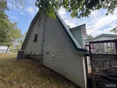Exterior - 7572 State Route 161 Ext, Iuka, IL 62849 photo 3 of 12