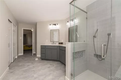 Bath - 472 Brookhaven Ct, O'fallon, MO 63368 photo 5 of 6