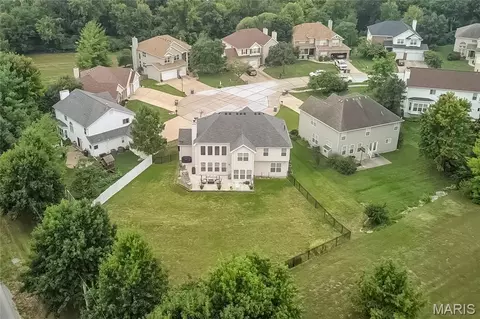 View/Area - 472 Brookhaven Ct, O'fallon, MO 63368 photo 2 of 3