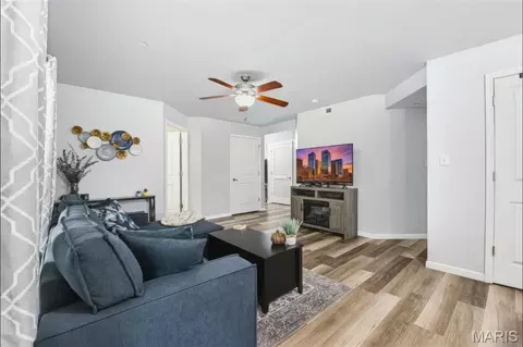 Living - 312 Bramblett Hls, O'fallon, MO 63366 photo 1 of 1