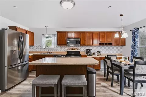 Kitchen - 312 Bramblett Hls, O'fallon, MO 63366 photo 3 of 3