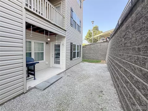 Exterior - 312 Bramblett Hls, O'fallon, MO 63366 photo 2 of 6