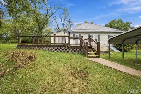 Exterior - 807 E 4th St, Salem, MO 65560 photo 10 of 13