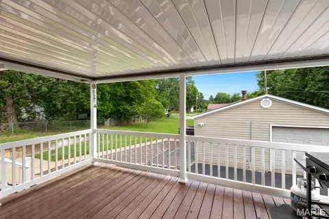 Exterior - 115 George St, Sullivan, MO 63080 photo 4 of 7