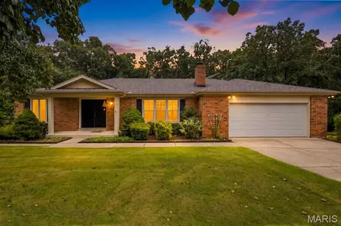 19646 Clark Rd, Warrenton, MO 63383