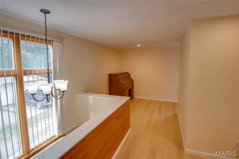 Entry Way - 409 E Teak St, Thayer, IL 62689 photo 6 of 8