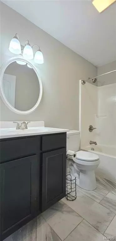 Bath - 34 S Olive St, Sullivan, MO 63080 photo 1 of 3