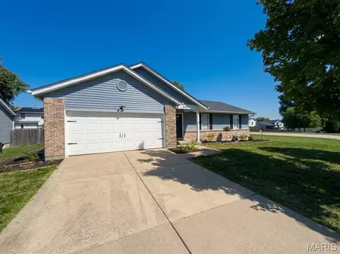 6401 Long Timber Dr, O'fallon, MO 63368 photo 2