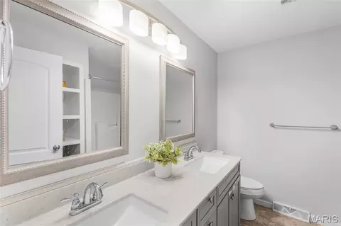 Bath - 1107 S Shawnee Blvd, Jackson, MO 63755 photo 1 of 4