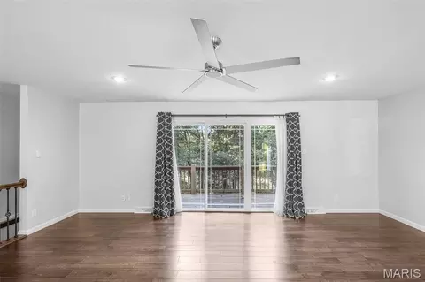 Living - 1107 S Shawnee Blvd, Jackson, MO 63755 photo 2 of 2