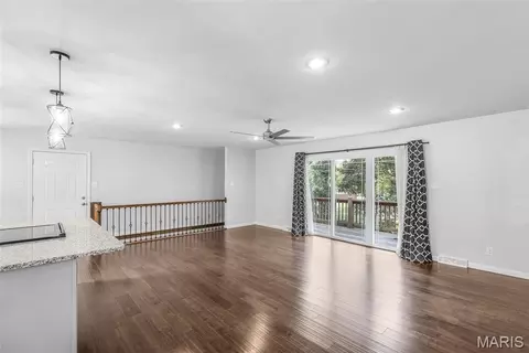 Living - 1107 S Shawnee Blvd, Jackson, MO 63755 photo 1 of 2