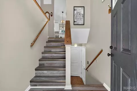 Entry Way - 2045 Rosedale Ct, Arnold, MO 63010 photo 1 of 4