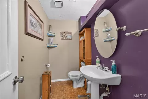 Bath - 2045 Rosedale Ct, Arnold, MO 63010 photo 3 of 3