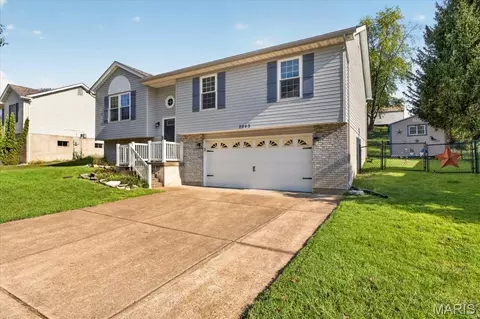 Exterior - 2045 Rosedale Ct, Arnold, MO 63010 photo 2 of 6