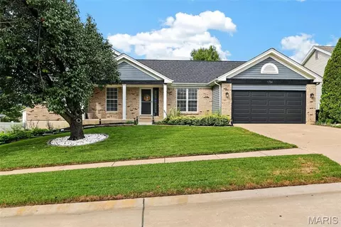 1704 Fairview Farms Cir, Wentzville, MO 63385