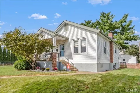 6215 Arthur Ave, Saint Louis, MO 63139