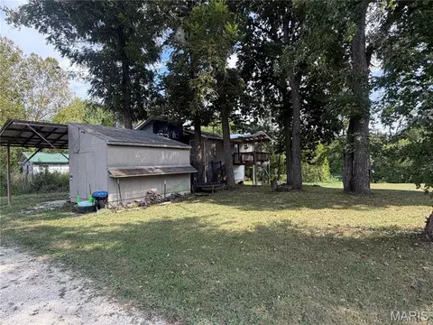 Exterior - 136 Shore Acres Dr, Dittmer, MO 63023 photo 9 of 14