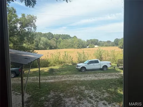 Exterior - 136 Shore Acres Dr, Dittmer, MO 63023 photo 3 of 14