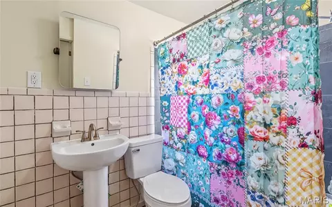 Bath - 407 E 12th St, Rolla, MO 65401 photo 1 of 1