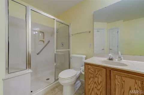 Bath - 2107 Mcgregor Cir, O'fallon, MO 63368 photo 5 of 5