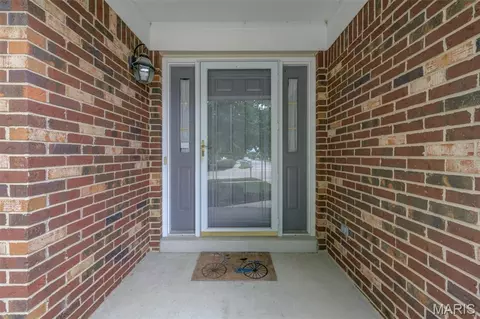 Entry Way - 2107 Mcgregor Cir, O'fallon, MO 63368 photo 1 of 2