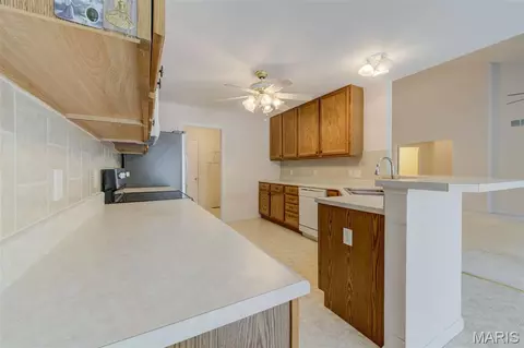 Kitchen - 2107 Mcgregor Cir, O'fallon, MO 63368 photo 1 of 6