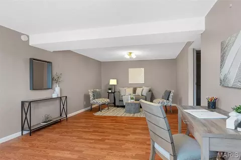 Living - 716 Wild Walnut Ln, Ballwin, MO 63021 photo 5 of 5