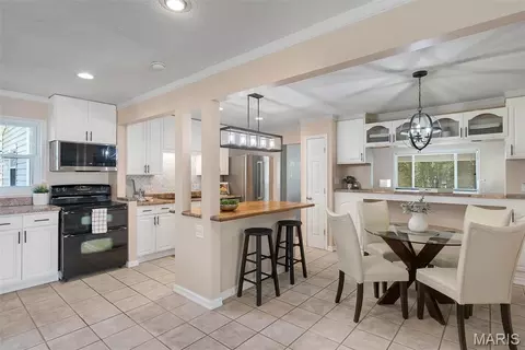 Kitchen - 716 Wild Walnut Ln, Ballwin, MO 63021 photo 1 of 2