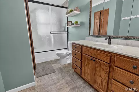 Bath - 157 W Mill St, Ruma, IL 62278 photo 1 of 2