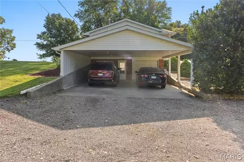 Exterior - 157 W Mill St, Ruma, IL 62278 photo 8 of 8