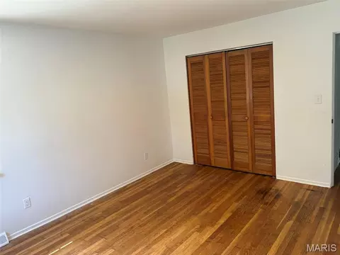Bedroom - 2120 Washington Ave, Alton, IL 62002 photo 1 of 1
