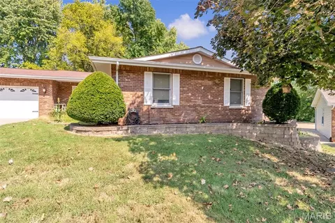 Exterior - 6 Cambridge Ct, Saint Charles, MO 63301 photo 9 of 9