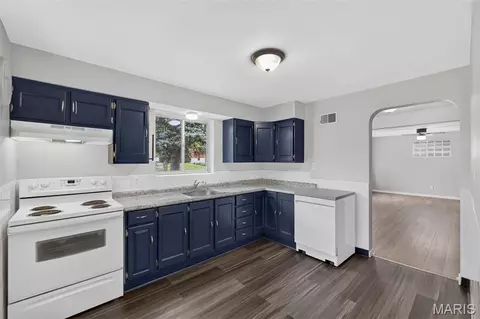Kitchen - 9016 Bessemer Ave, Berkeley, MO 63134 photo 1 of 2
