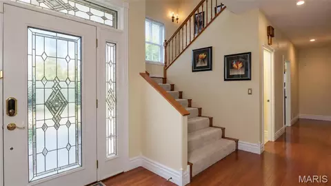 Entry Way - 106 Bruce Dr, Saint Robert, MO 65584 photo 1 of 3