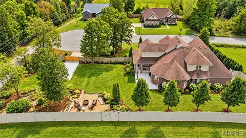 Exterior - 106 Bruce Dr, Saint Robert, MO 65584 photo 13 of 18