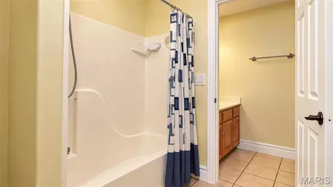 Bath - 106 Bruce Dr, Saint Robert, MO 65584 photo 5 of 6