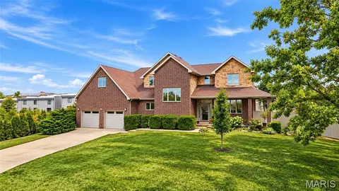 Exterior - 106 Bruce Dr, Saint Robert, MO 65584 photo 2 of 18