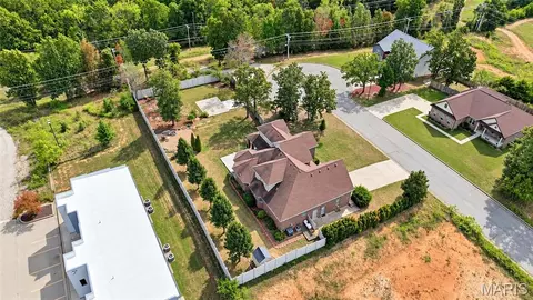 View/Area - 106 Bruce Dr, Saint Robert, MO 65584 photo 1 of 6