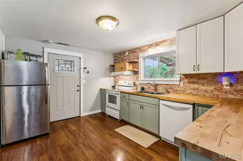 Kitchen - 2639 Highway 100, Gray Summit, MO 63039 photo 1 of 5