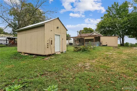 Exterior - 2639 Highway 100, Gray Summit, MO 63039 photo 8 of 8