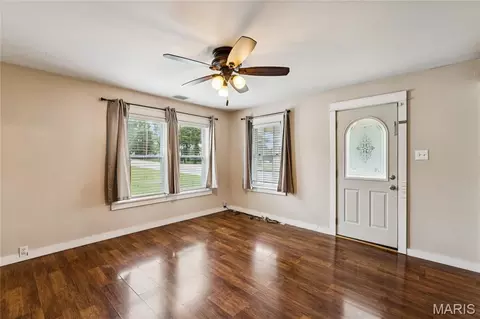 Living - 2639 Highway 100, Gray Summit, MO 63039 photo 4 of 5