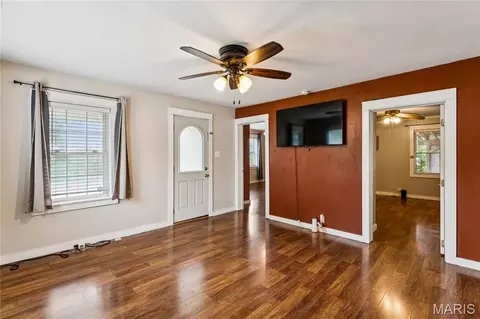 Living - 2639 Highway 100, Gray Summit, MO 63039 photo 3 of 5