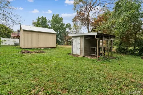 Exterior - 2639 Highway 100, Gray Summit, MO 63039 photo 7 of 8