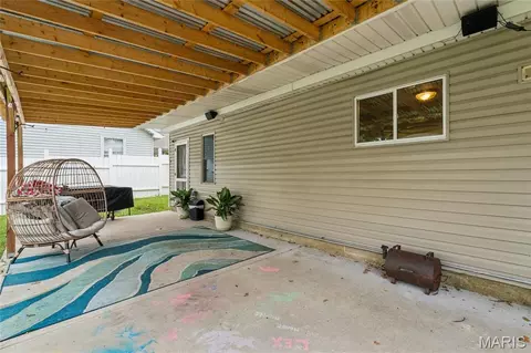 Exterior - 2639 Highway 100, Gray Summit, MO 63039 photo 3 of 8
