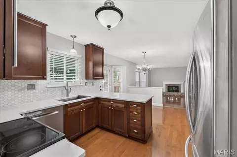 Kitchen - 234 Westridge Parc Ln, Ellisville, MO 63021 photo 1 of 2