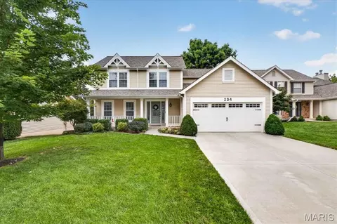 Exterior - 234 Westridge Parc Ln, Ellisville, MO 63021 photo 2 of 10